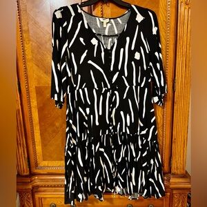 Loralette Black and White 3/4 Sleeve Dress Size 14/16
